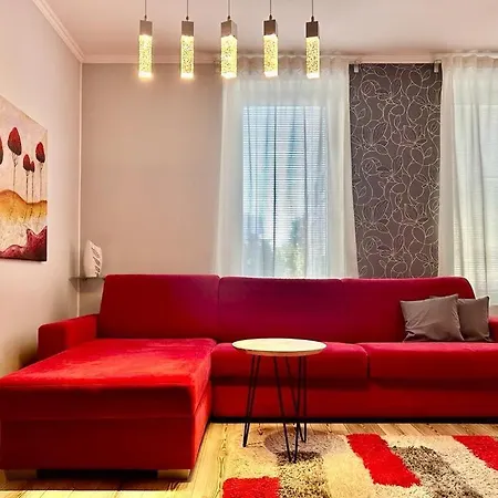 Apartmanik V Tichom Nadvori - Free Parking Lägenhet