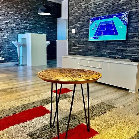Апартаменты Apartmanik V Tichom Nadvori - Free Parking *