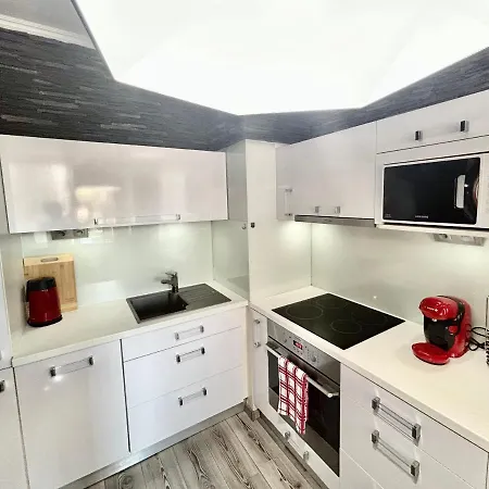Апартаменты Apartmanik V Tichom Nadvori - Free Parking Братислава